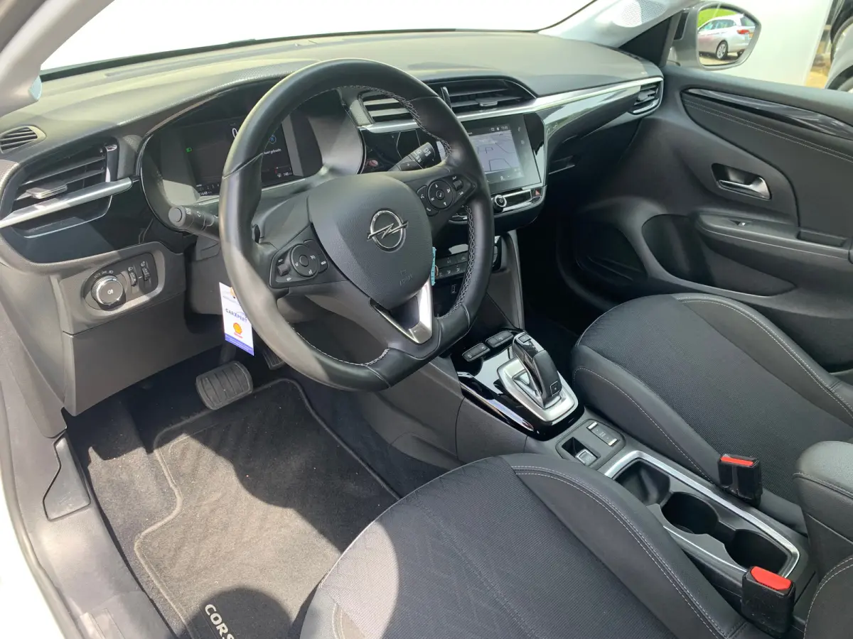 1.2 Elegance Airco | AppleCarplay/ Android Auto | Cruise Control | DAB | LED | LMV 16" | Navi | PDC Achter |