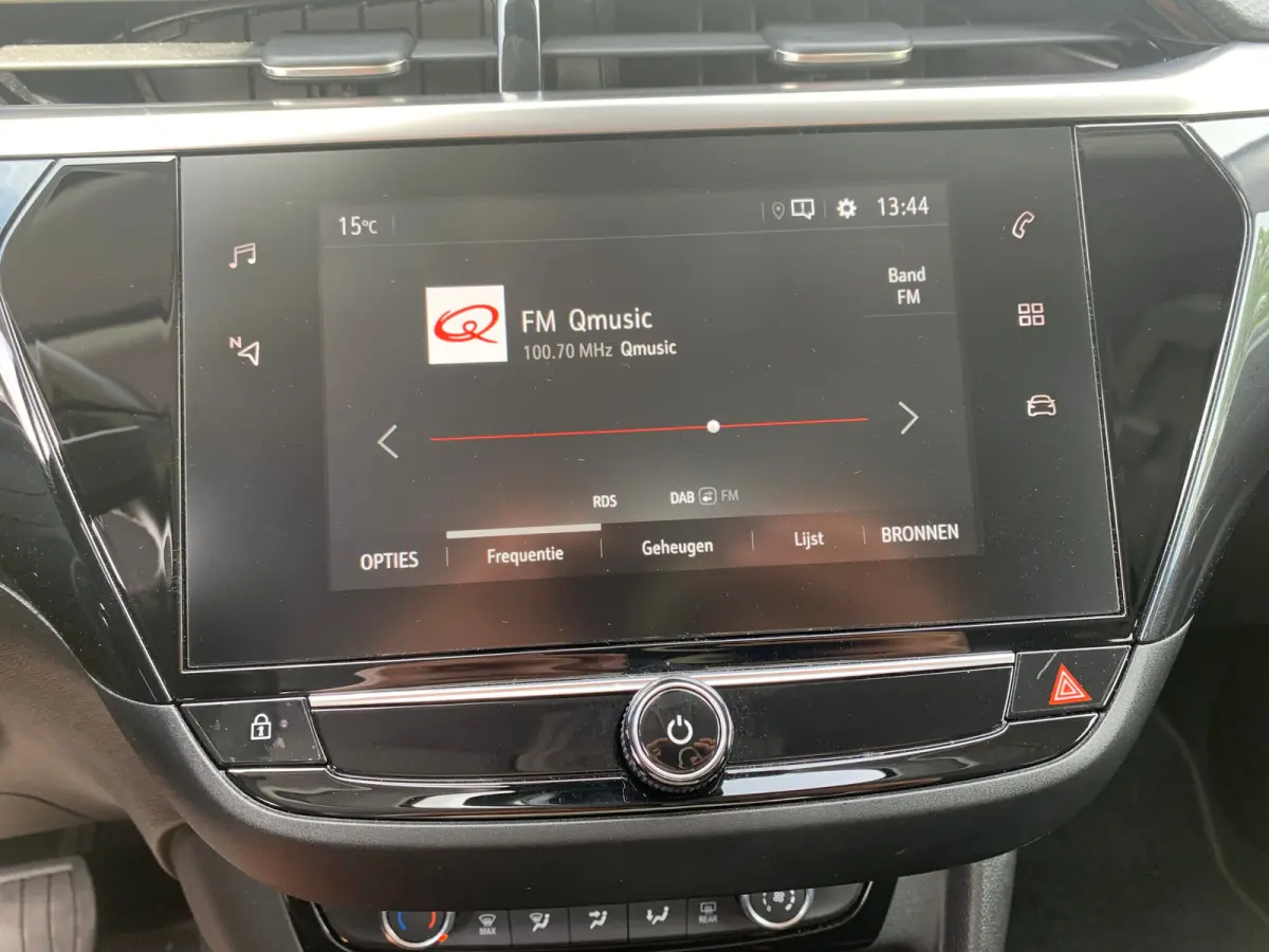 1.2 Elegance Airco | AppleCarplay/ Android Auto | Cruise Control | DAB | LED | LMV 16" | Navi | PDC Achter |