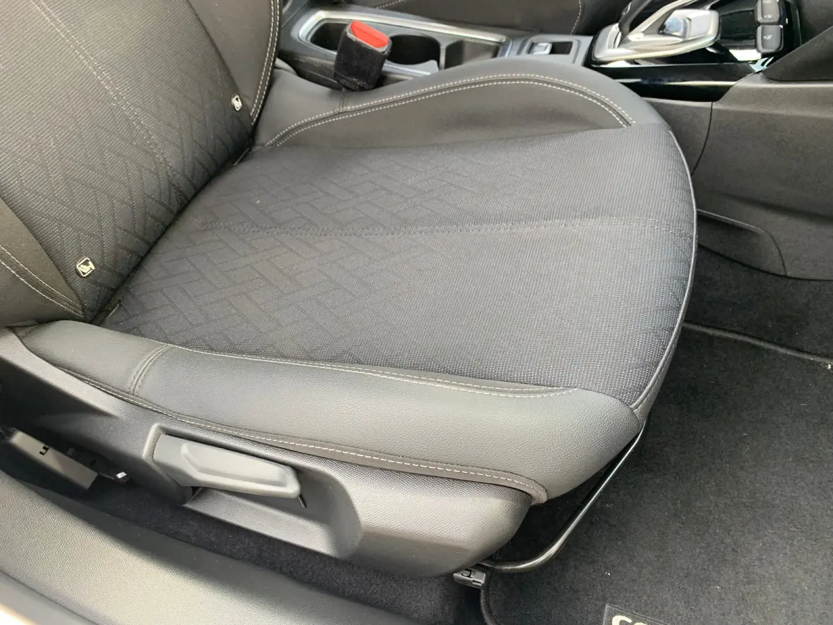 1.2 Elegance Airco | AppleCarplay/ Android Auto | Cruise Control | DAB | LED | LMV 16" | Navi | PDC Achter |