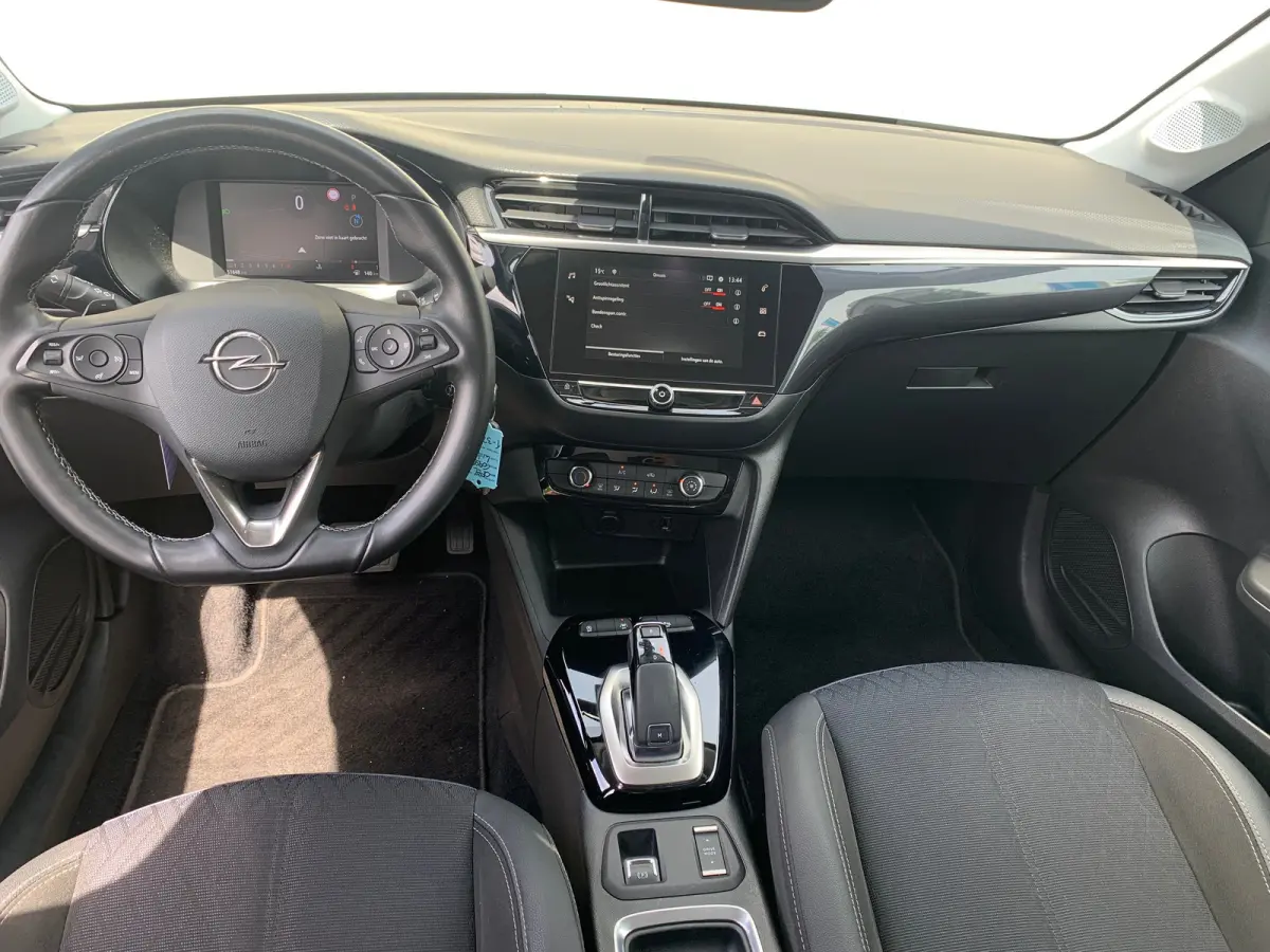 1.2 Elegance Airco | AppleCarplay/ Android Auto | Cruise Control | DAB | LED | LMV 16" | Navi | PDC Achter |