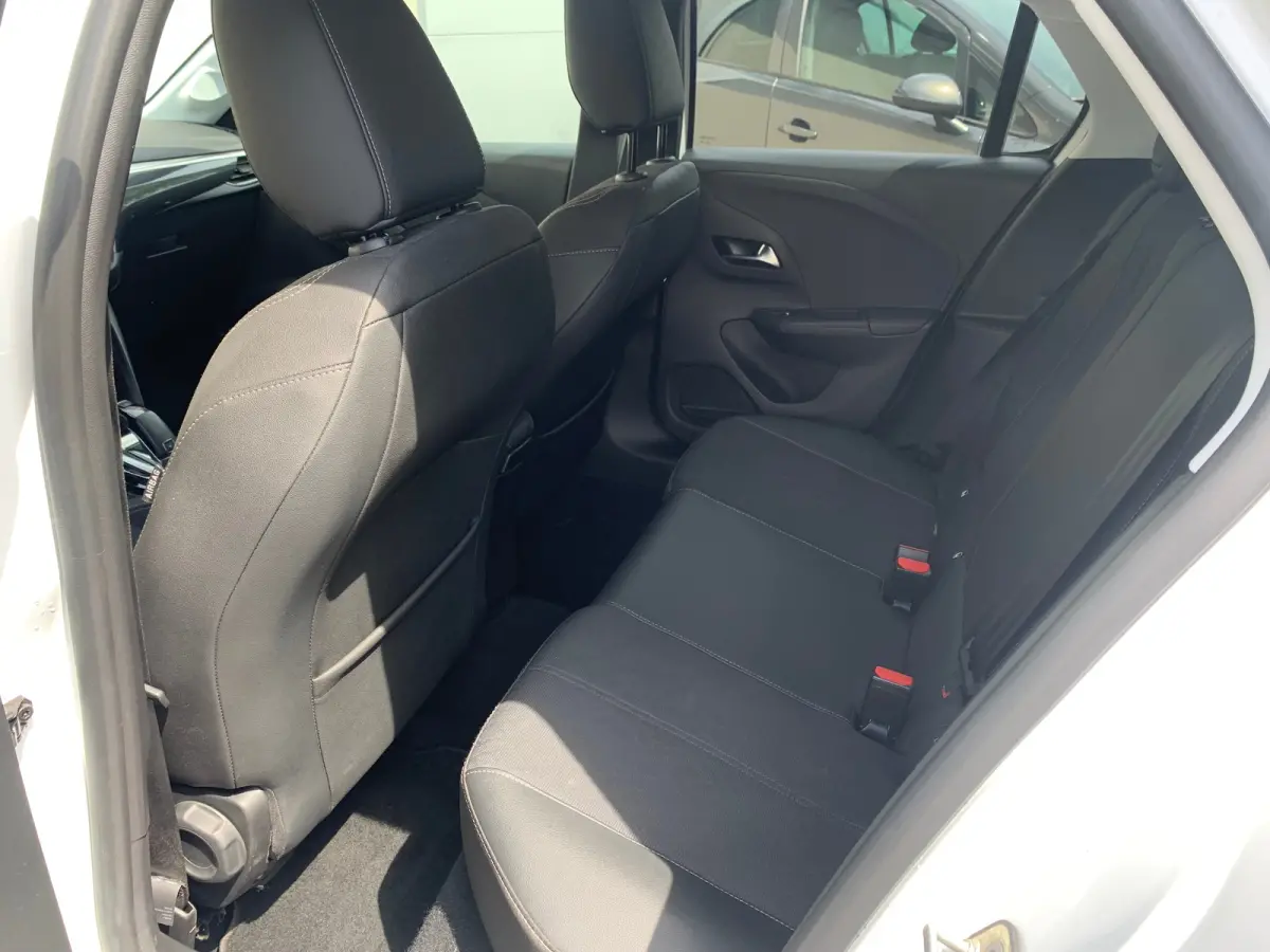 1.2 Elegance Airco | AppleCarplay/ Android Auto | Cruise Control | DAB | LED | LMV 16" | Navi | PDC Achter |