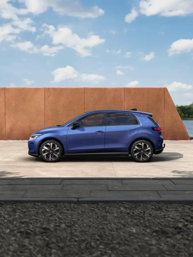 Style First Edition 211pk 52 kWh | Massage | 360 Camera
