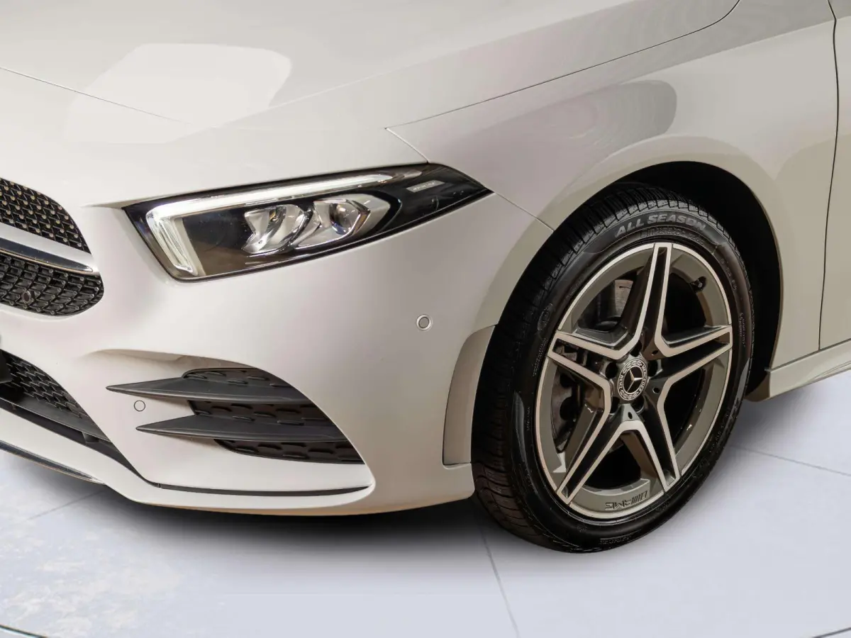 Hatchback 250 e AMG Line