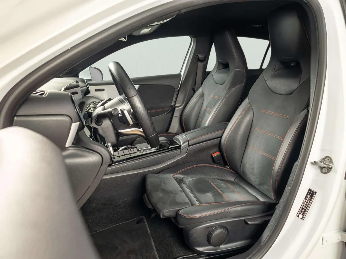 Hatchback 250 e AMG Line