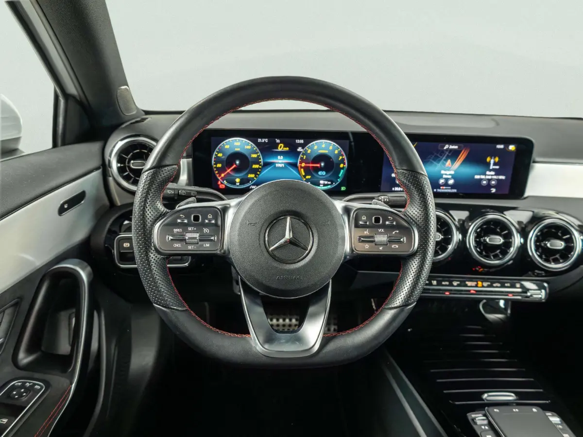 Hatchback 250 e AMG Line