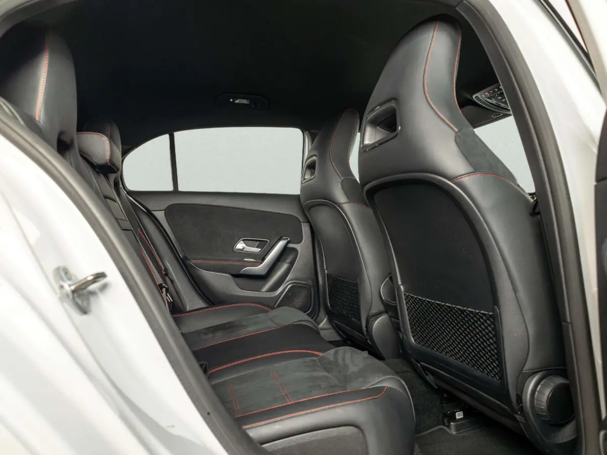 Hatchback 250 e AMG Line