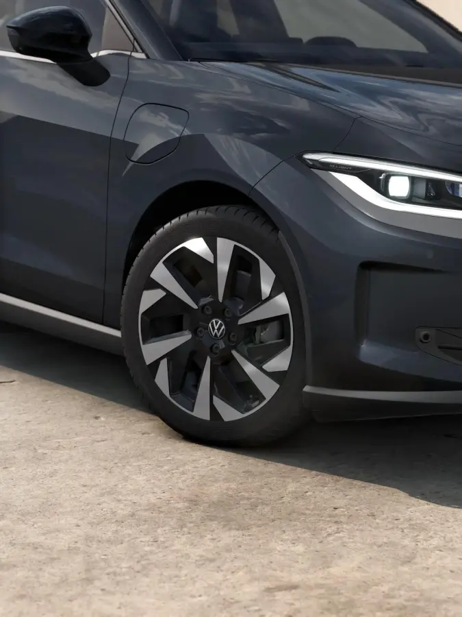 Style First Edition 211pk 52 kWh | Massage | 360 Camera