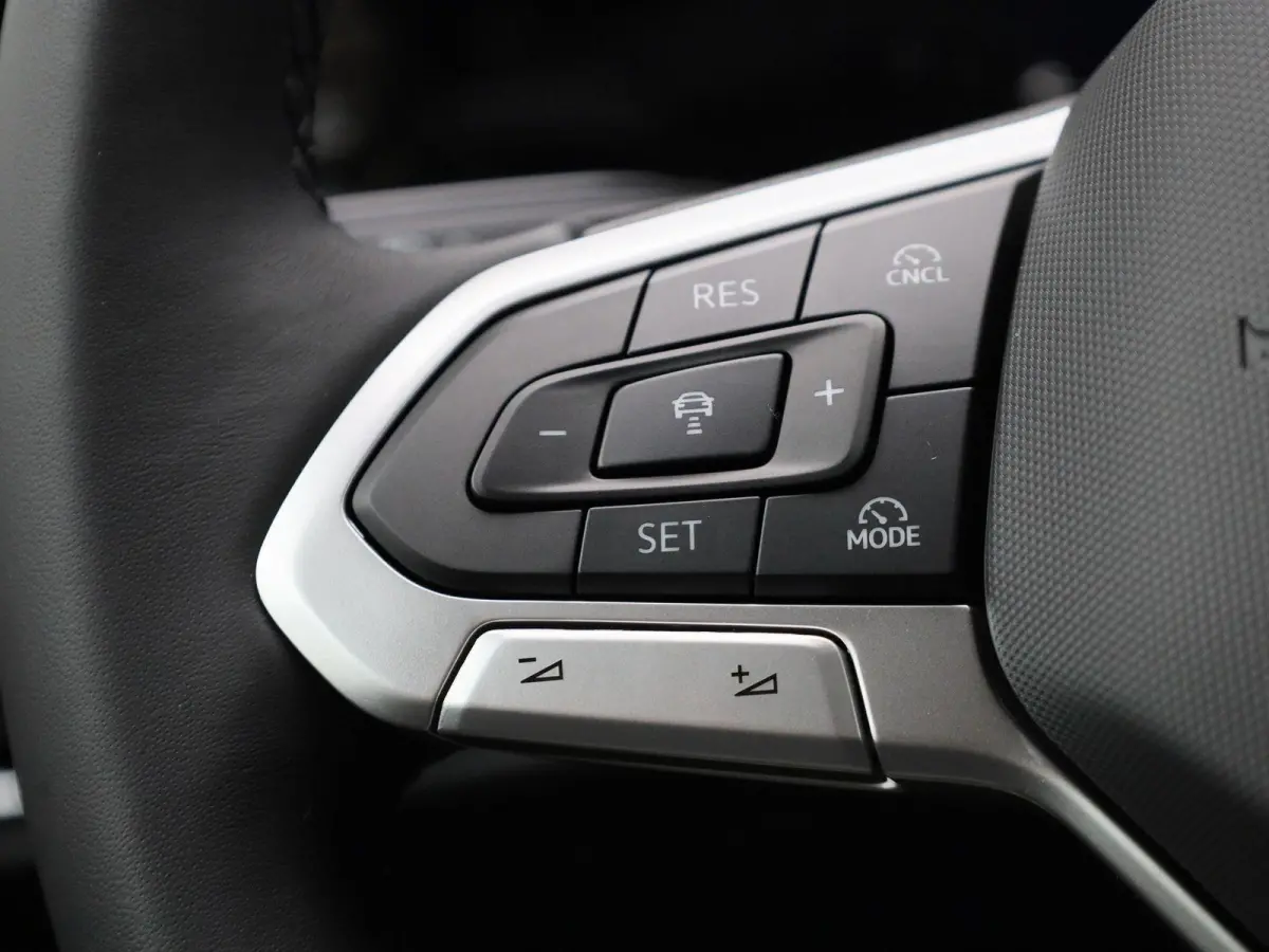 1.5 eTSI Life Edition 116 PK Automaat | IQ Light | Apple Carplay draadloos | 360 Camera | Keyless access | Achterklep elektrisch | Ruiten getint | Stoelverwarming | Android Auto draadloos | 