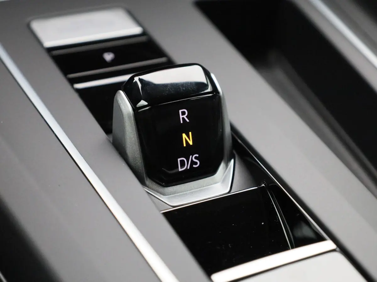 1.5 eTSI Life Edition 116 PK Automaat | IQ Light | Apple Carplay draadloos | 360 Camera | Keyless access | Achterklep elektrisch | Ruiten getint | Stoelverwarming | Android Auto draadloos | 