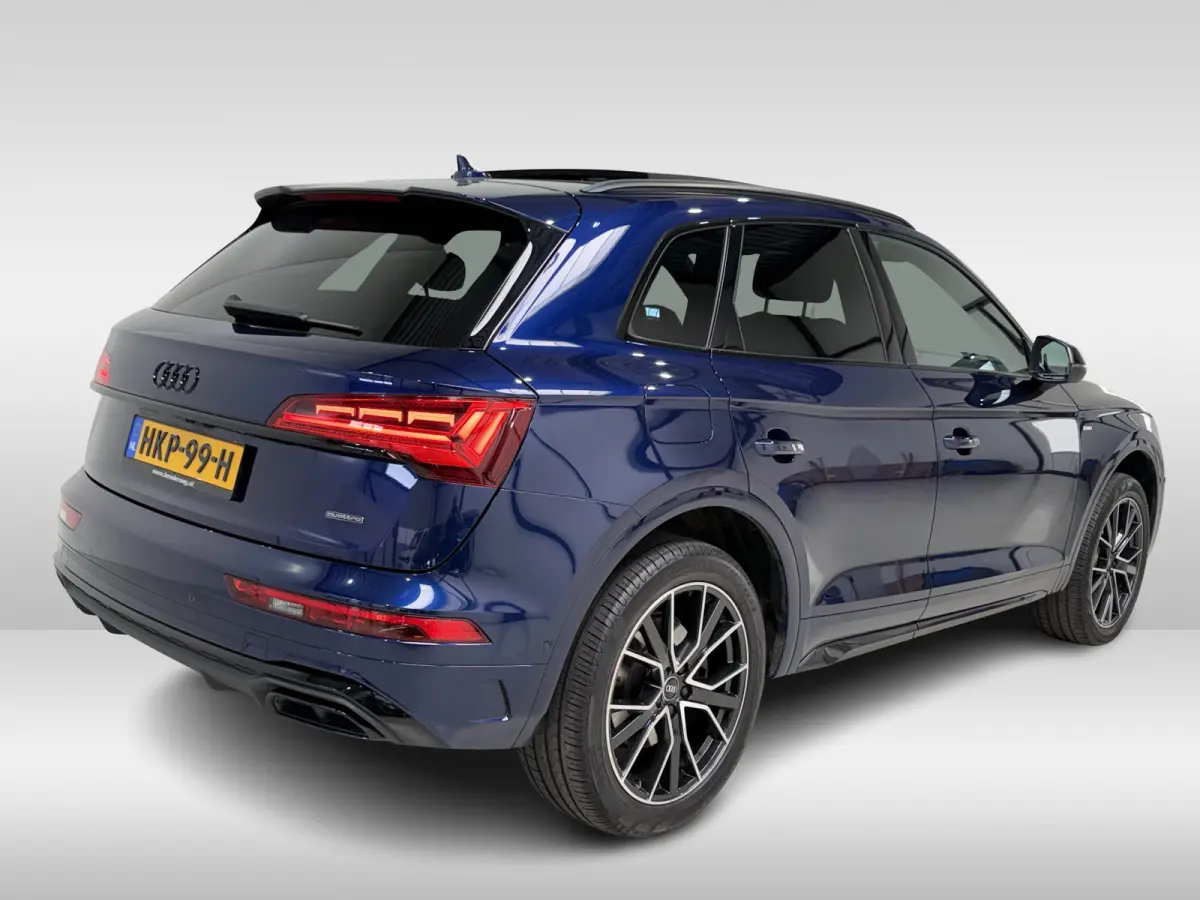 55 TFSI e Hybrid 367pk quattro S-line Competition