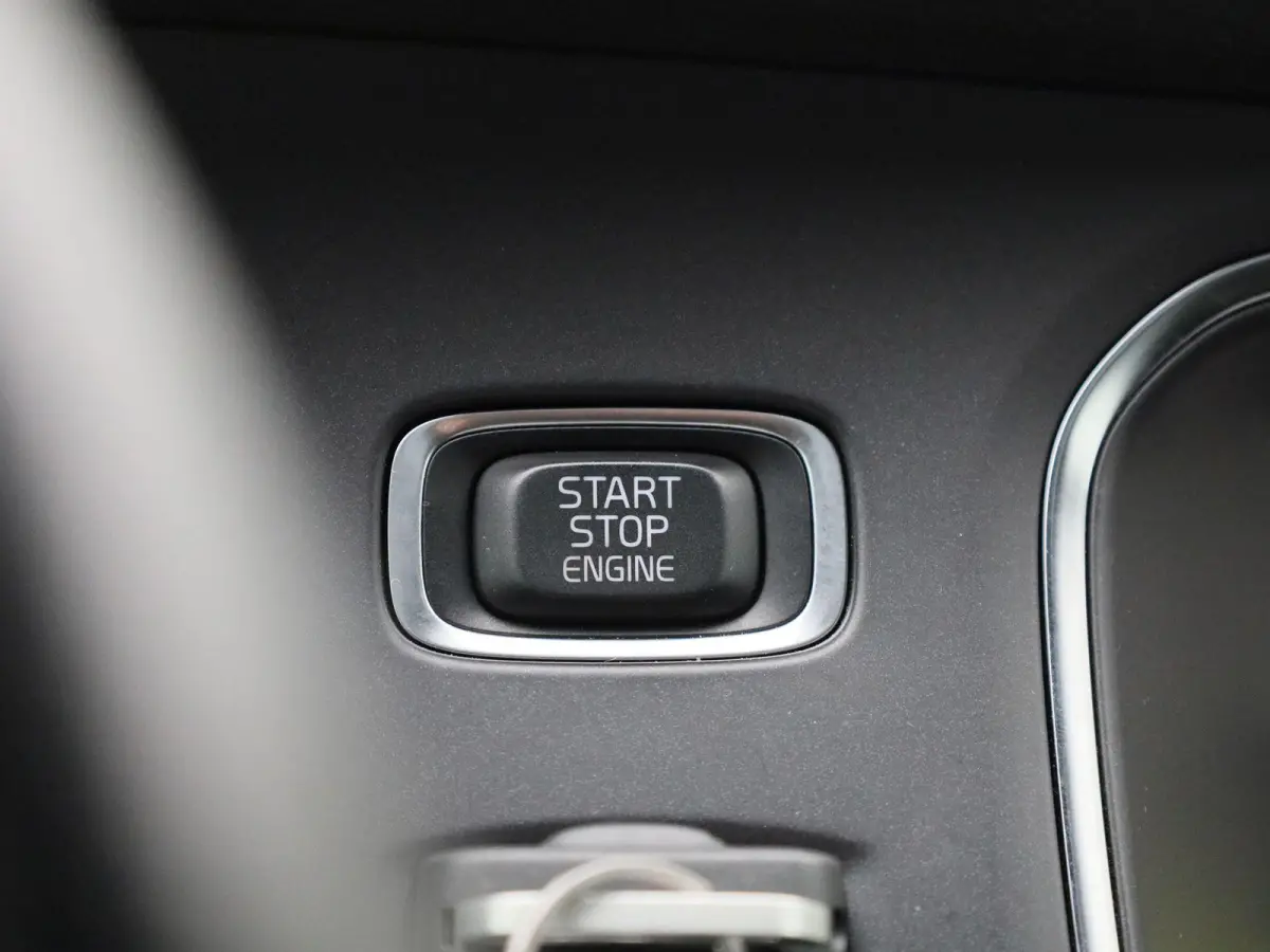 1.5 T3 Polar+ Sport AUTOMAAT | PANORAMADAK | HALF-LEDER | CLIMATE CONTROL | NAVIGATIE