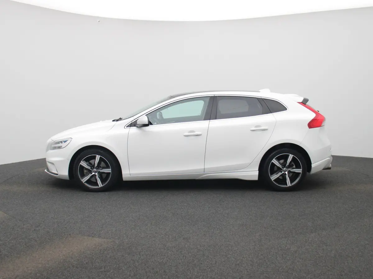 1.5 T3 Polar+ Sport AUTOMAAT | PANORAMADAK | HALF-LEDER | CLIMATE CONTROL | NAVIGATIE