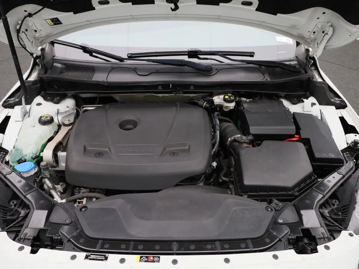 1.5 T3 Polar+ Sport AUTOMAAT | PANORAMADAK | HALF-LEDER | CLIMATE CONTROL | NAVIGATIE