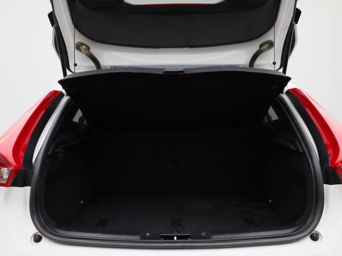 1.5 T3 Polar+ Sport AUTOMAAT | PANORAMADAK | HALF-LEDER | CLIMATE CONTROL | NAVIGATIE