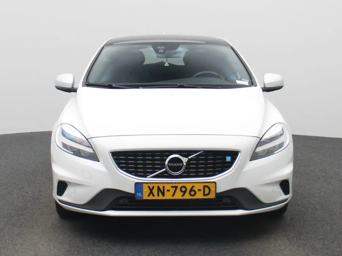 1.5 T3 Polar+ Sport AUTOMAAT | PANORAMADAK | HALF-LEDER | CLIMATE CONTROL | NAVIGATIE