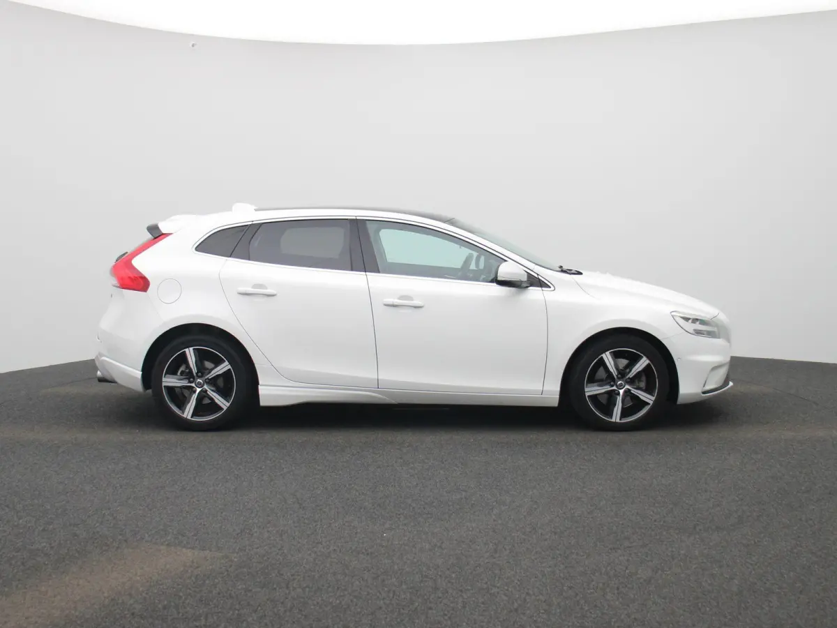1.5 T3 Polar+ Sport AUTOMAAT | PANORAMADAK | HALF-LEDER | CLIMATE CONTROL | NAVIGATIE