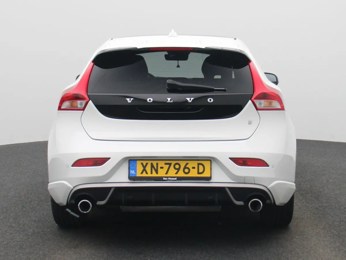 1.5 T3 Polar+ Sport AUTOMAAT | PANORAMADAK | HALF-LEDER | CLIMATE CONTROL | NAVIGATIE
