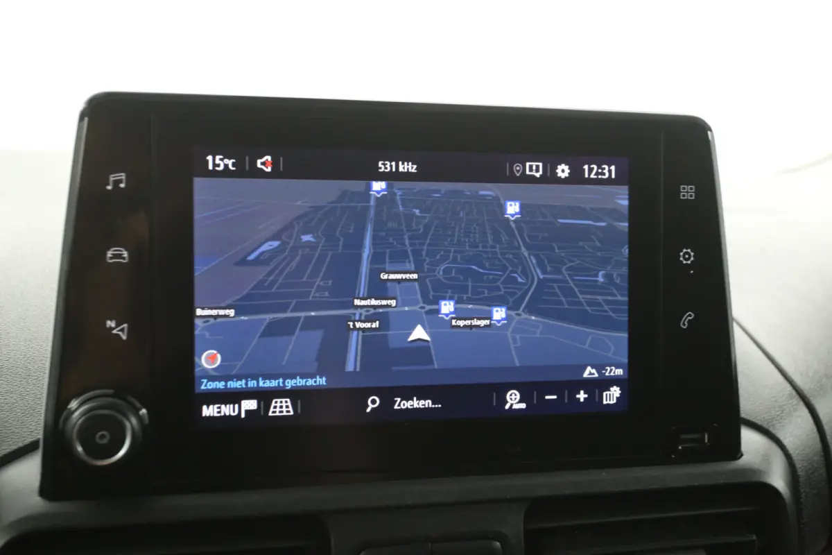 1.5 BlueHDI EAT8 130PK Innovation L2 | Automaat | Airco | 3 Zits | Camera | Cruise | Carplay | Parkeersens.