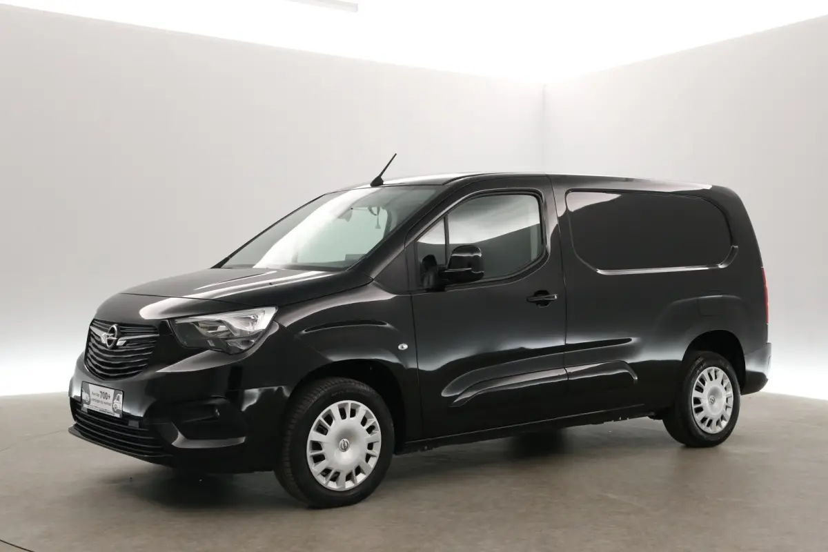 1.5 BlueHDI EAT8 130PK Innovation L2 | Automaat | Airco | 3 Zits | Camera | Cruise | Carplay | Parkeersens.