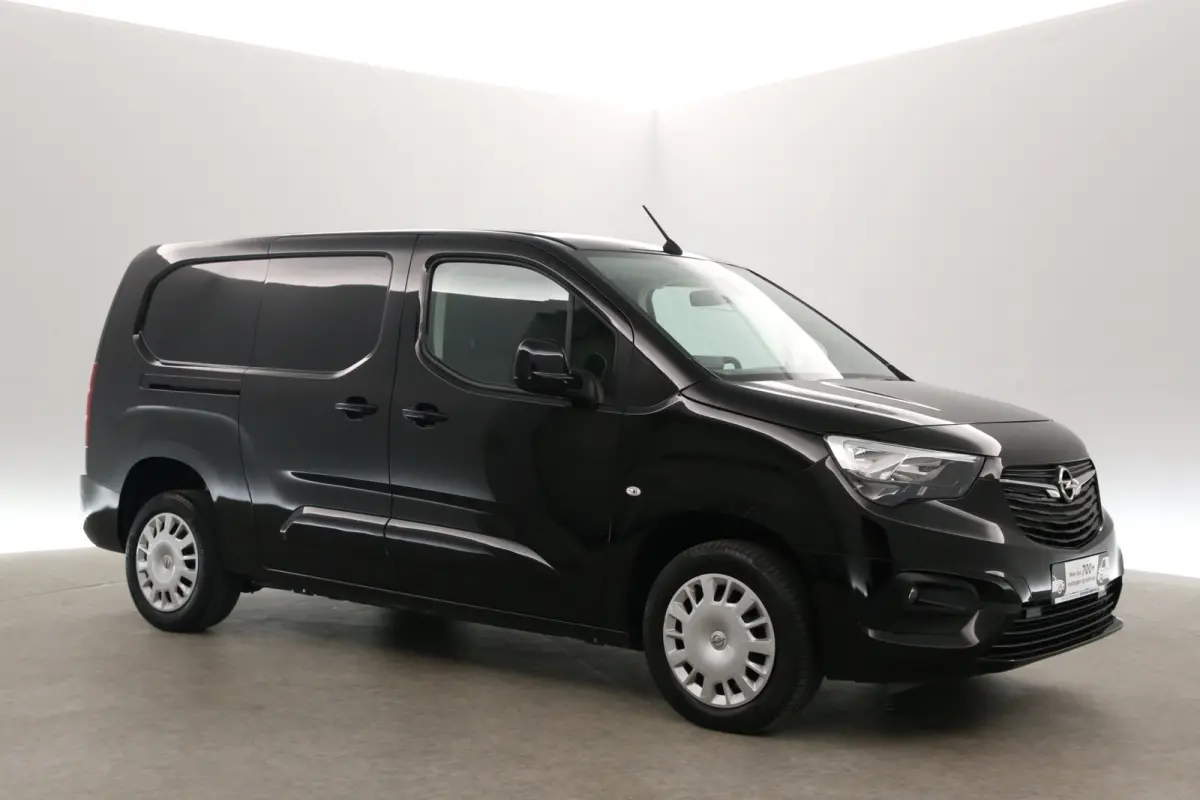 1.5 BlueHDI EAT8 130PK Innovation L2 | Aut. | Airco | 3 Zits | Camera | Cruise | Carplay | Parkeersens.
