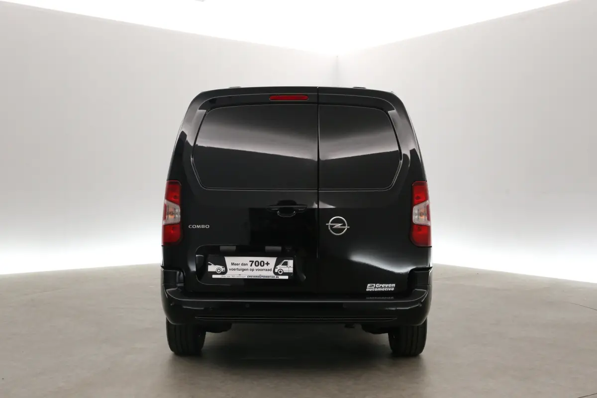 1.5 BlueHDI EAT8 130PK Innovation L2 | Automaat | Airco | 3 Zits | Camera | Cruise | Carplay | Parkeersens.