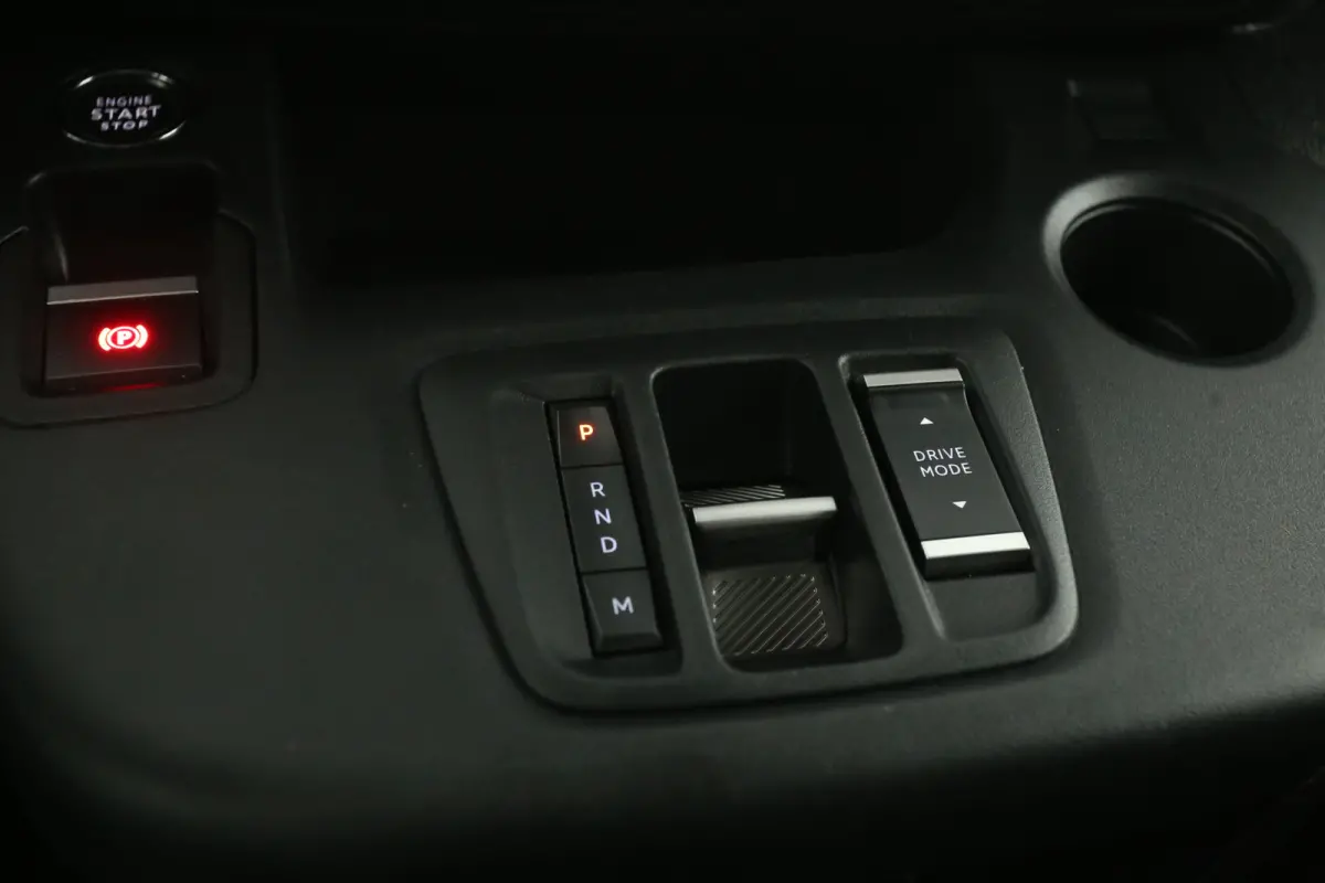 1.5 BlueHDI EAT8 130PK Innovation L2 | Automaat | Airco | 3 Zits | Camera | Cruise | Carplay | Parkeersens.