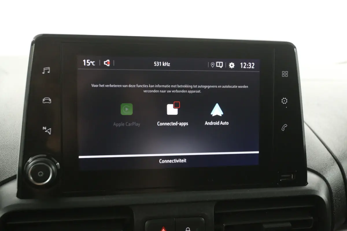1.5 BlueHDI EAT8 130PK Innovation L2 | Automaat | Airco | 3 Zits | Camera | Cruise | Carplay | Parkeersens.
