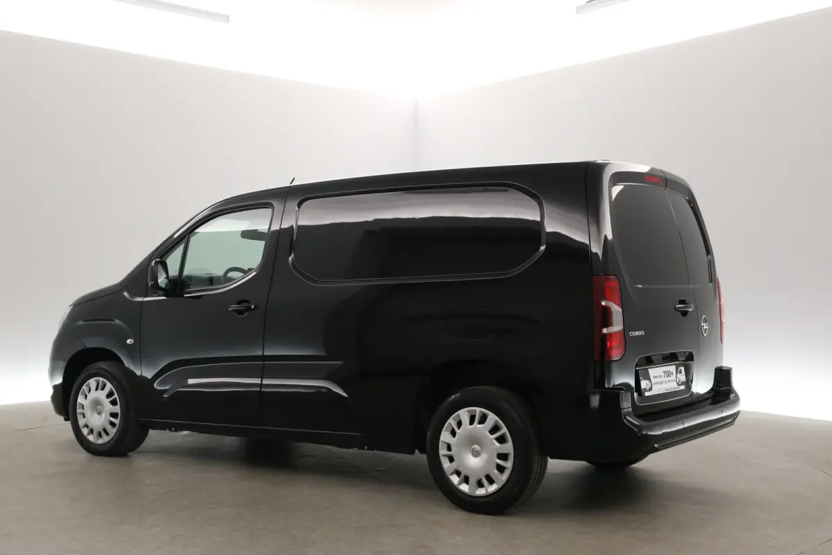 1.5 BlueHDI EAT8 130PK Innovation L2 | Aut. | Airco | 3 Zits | Camera | Cruise | Carplay | Parkeersens.