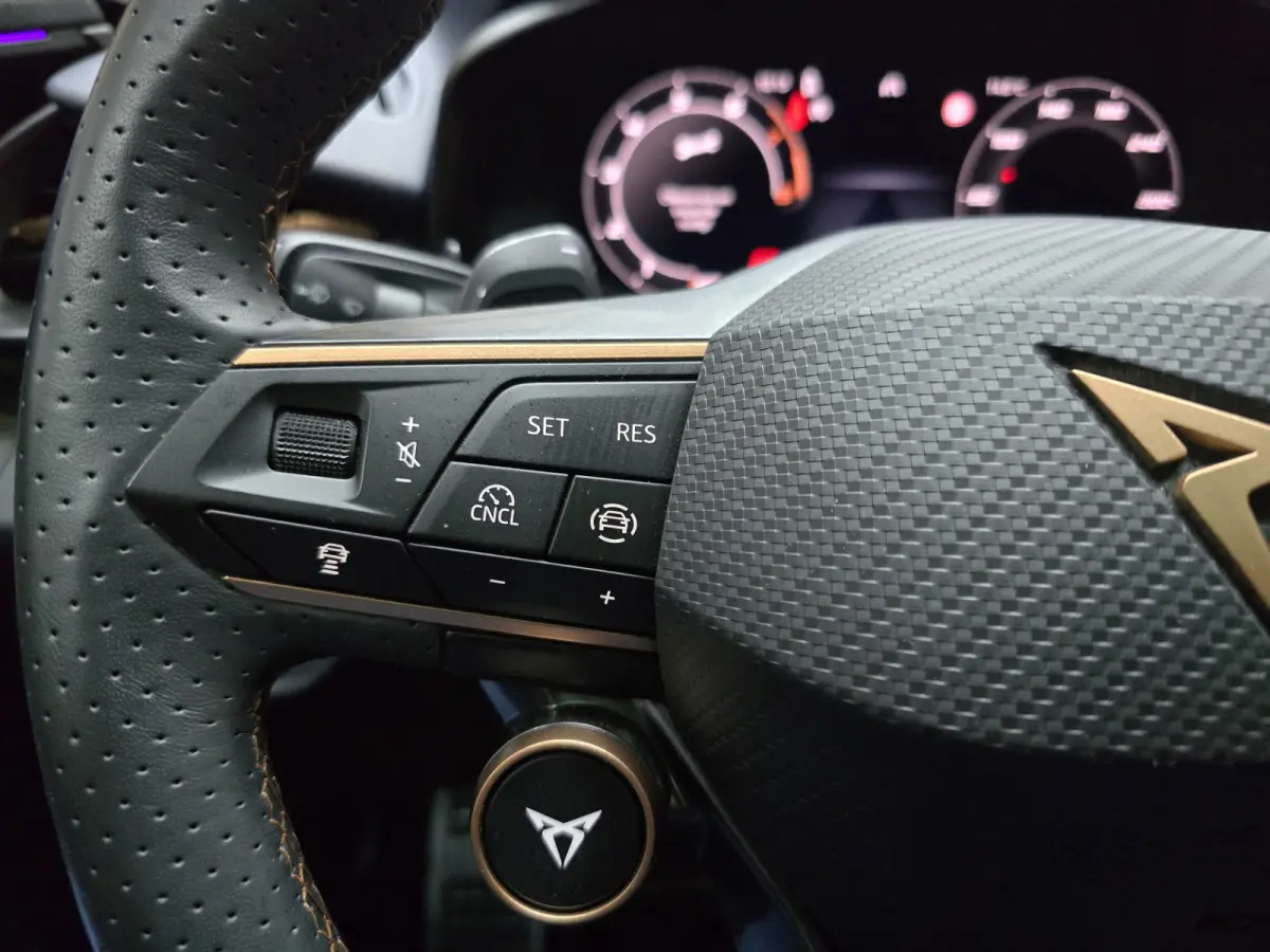1.5 TSI e-Hybrid VZ Performance Pano Sennheiser Matrix Trekhaak