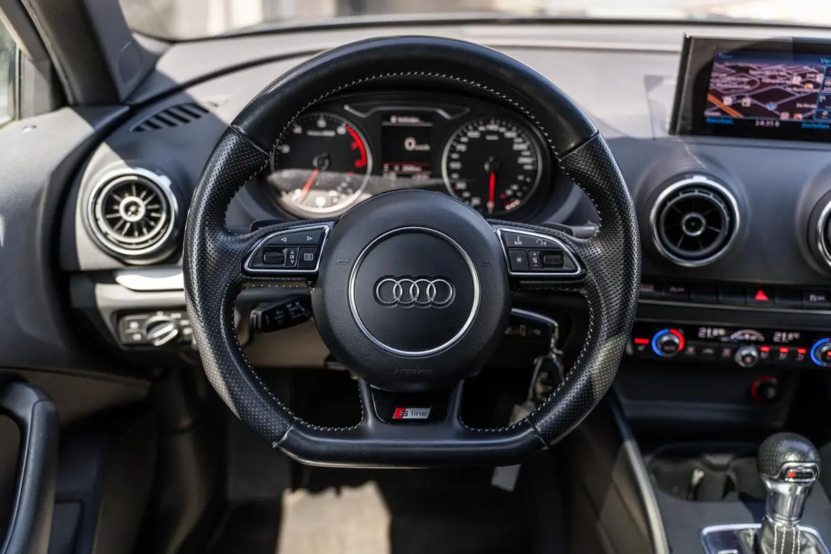 1.8 TFSI S-Line|PANO|STOELV|19'|PDC|CRUISE