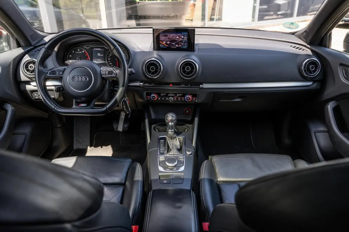 1.8 TFSI S-Line|PANO|STOELV|19'|PDC|CRUISE