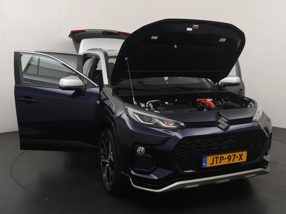 2.5 Plug-in Hybrid Style