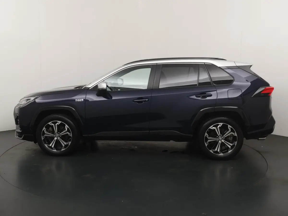 2.5 Plug-in Hybrid Style