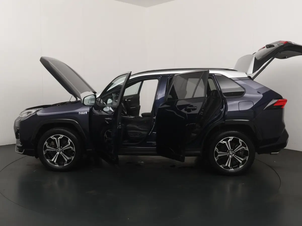 2.5 Plug-in Hybrid Style