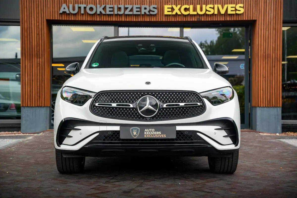 300de 4MATIC AMG Line Edition | Panorama | Burmester 3D | Distronic | Trekhaak | Memory