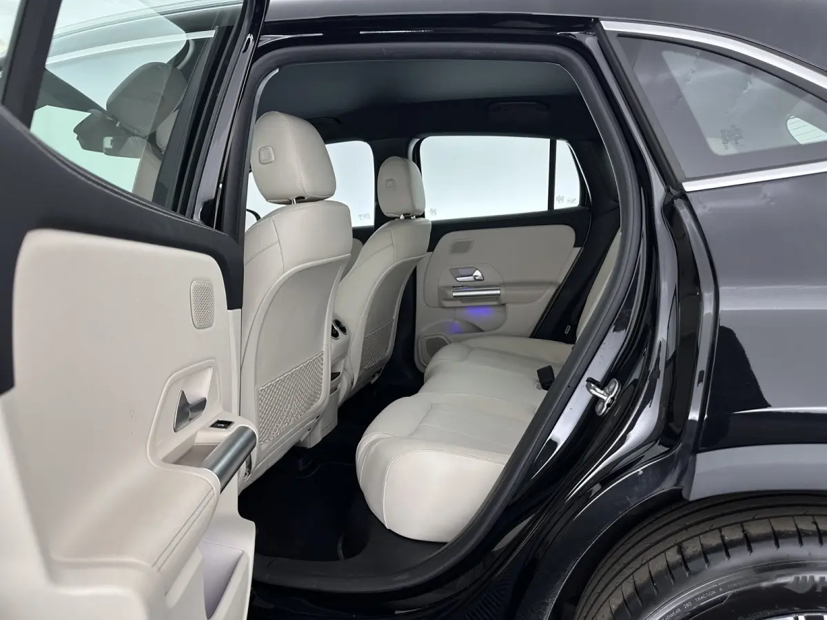 350 4MATIC Luxury Line 67 kWh [ 3-Fase-11kW ]{SoH-94%} (INCL-BTW) *HEATPUMP | LEATHER | FULL-LED | BLINDSPOT | WIDESCREEN-DIGICOCKPIT | HEATED-SPORTSEATS | CAMERA | NAVI-FULLMAP | DAB | AMBI