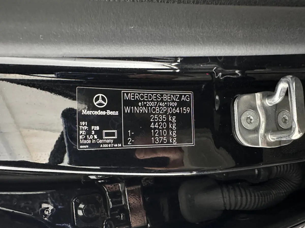 350 4MATIC Luxury Line 67 kWh [ 3-Fase-11kW ]{SoH-94%} (INCL-BTW) *HEATPUMP | LEATHER | FULL-LED | BLINDSPOT | WIDESCREEN-DIGICOCKPIT | HEATED-SPORTSEATS | CAMERA | NAVI-FULLMAP | DAB | AMBI