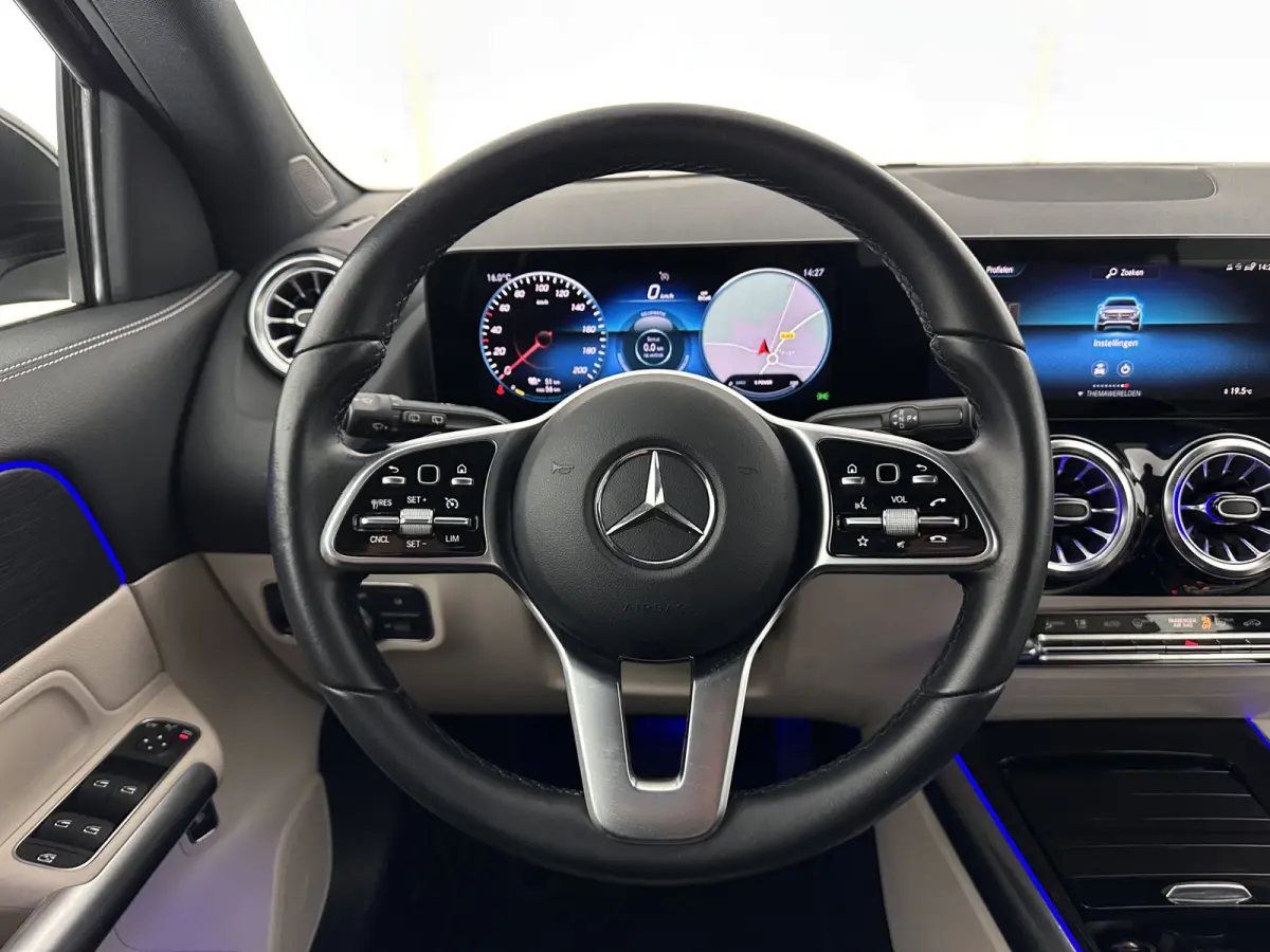 350 4MATIC Luxury Line 67 kWh [ 3-Fase-11kW ]{SoH-94%} (INCL-BTW) *HEATPUMP | LEATHER | FULL-LED | BLINDSPOT | WIDESCREEN-DIGICOCKPIT | HEATED-SPORTSEATS | CAMERA | NAVI-FULLMAP | DAB | AMBI