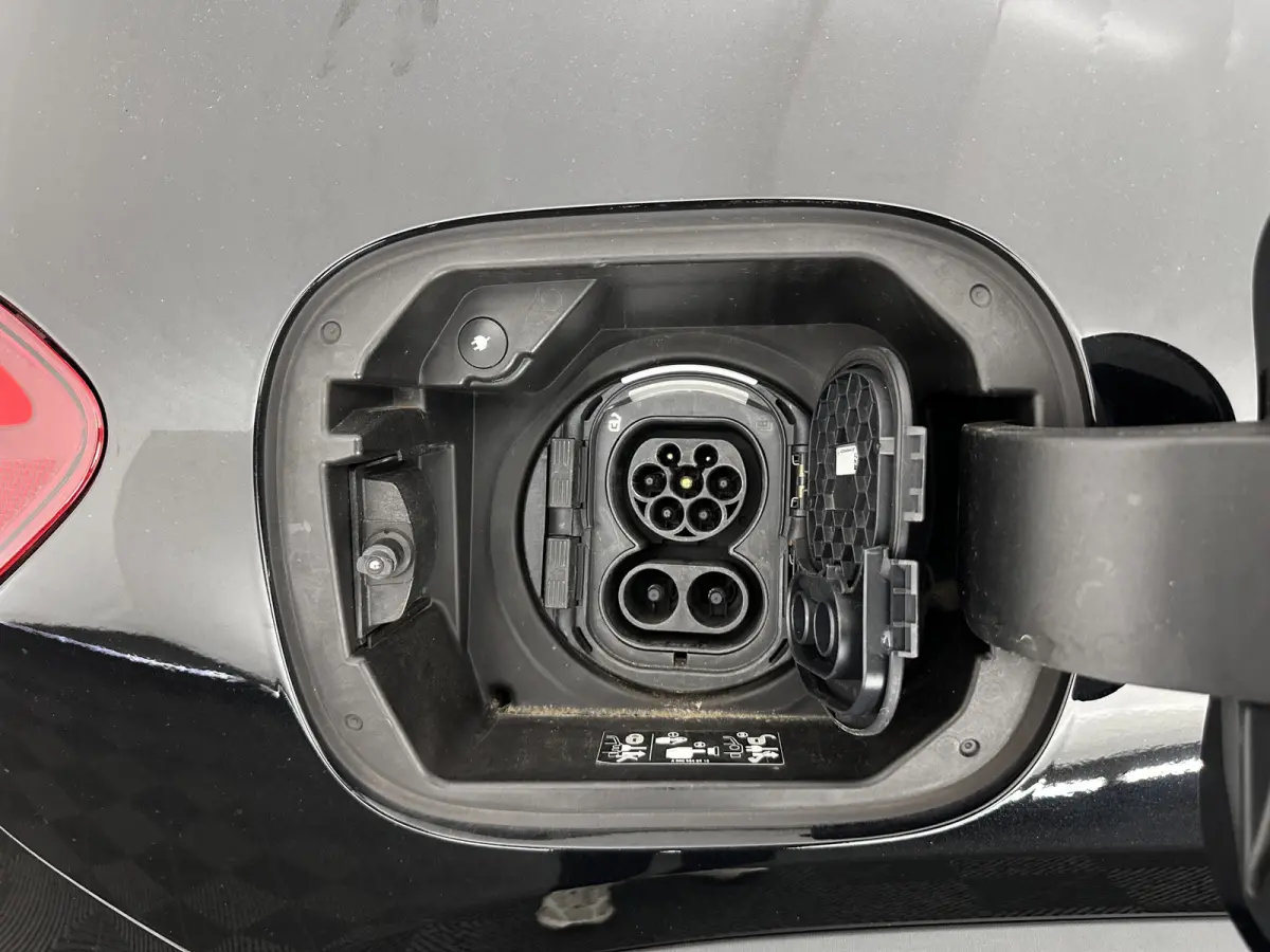 350 4MATIC Luxury Line 67 kWh [ 3-Fase-11kW ]{SoH-94%} (INCL-BTW) *HEATPUMP | LEATHER | FULL-LED | BLINDSPOT | WIDESCREEN-DIGICOCKPIT | HEATED-SPORTSEATS | CAMERA | NAVI-FULLMAP | DAB | AMBI