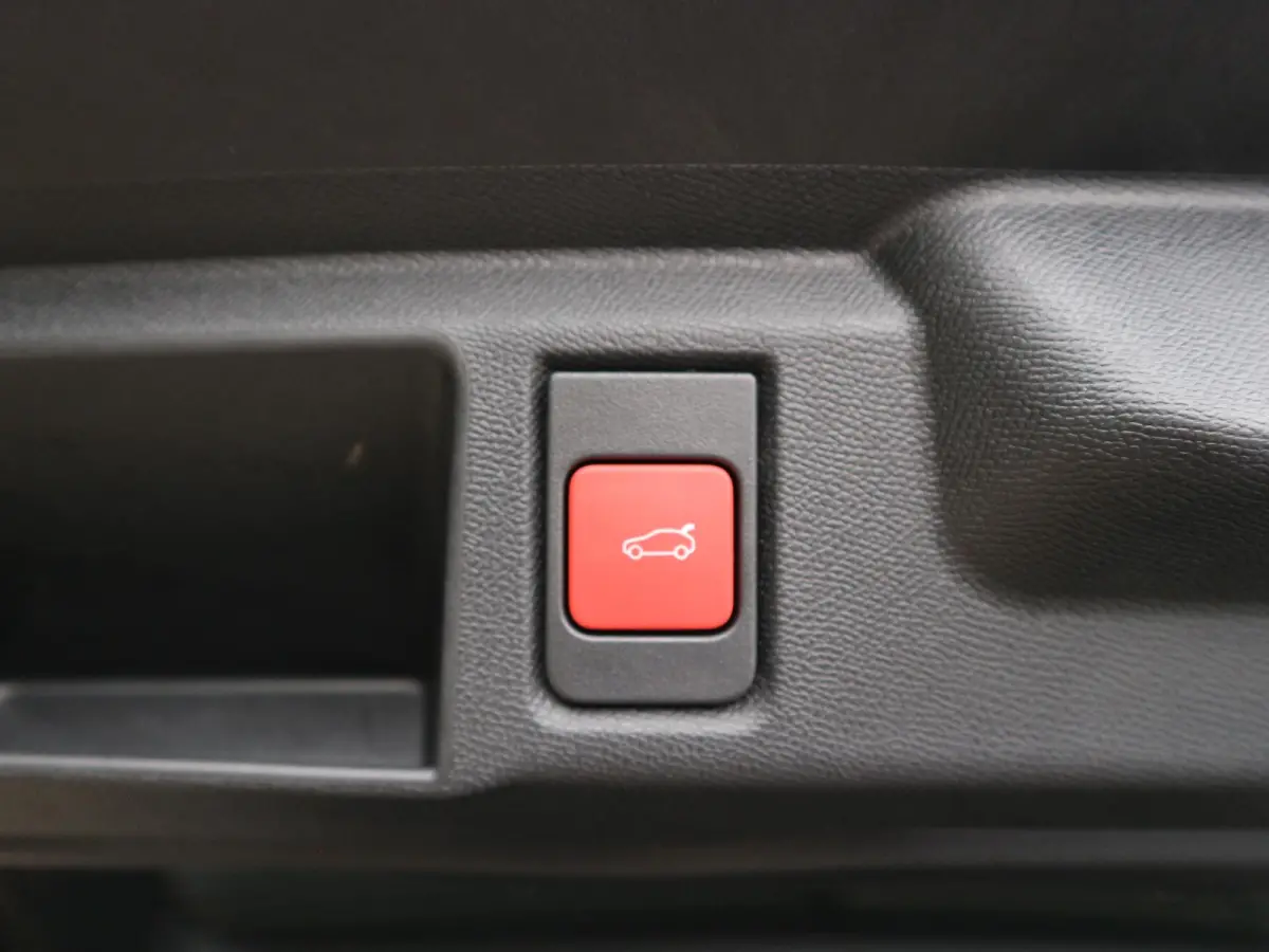 1.2 Turbo Hybrid Business Edition / Panoramadak / 360 Camera / Keyless