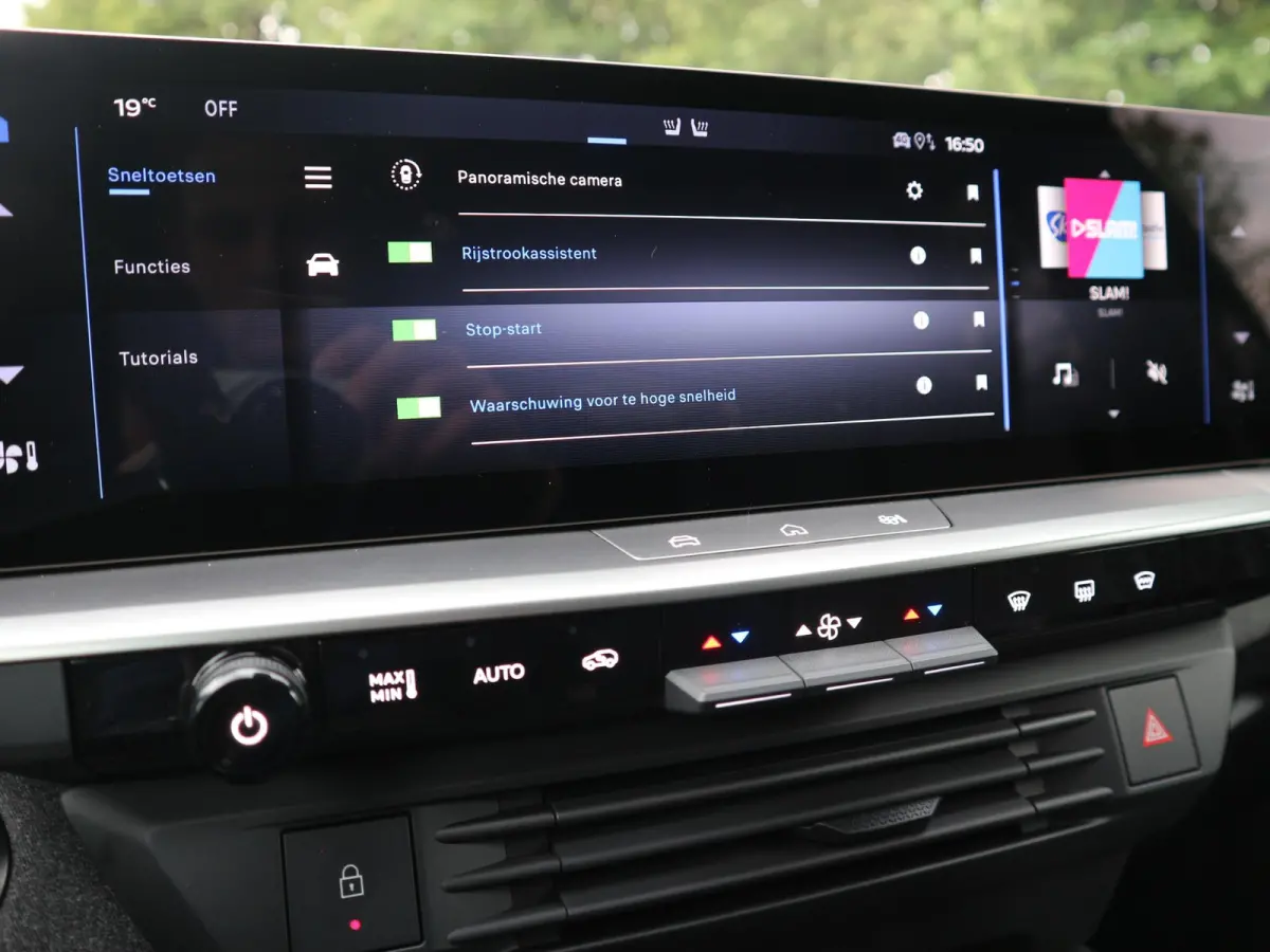 1.2 Turbo Hybrid Business Edition / Panoramadak / 360 Camera / Keyless