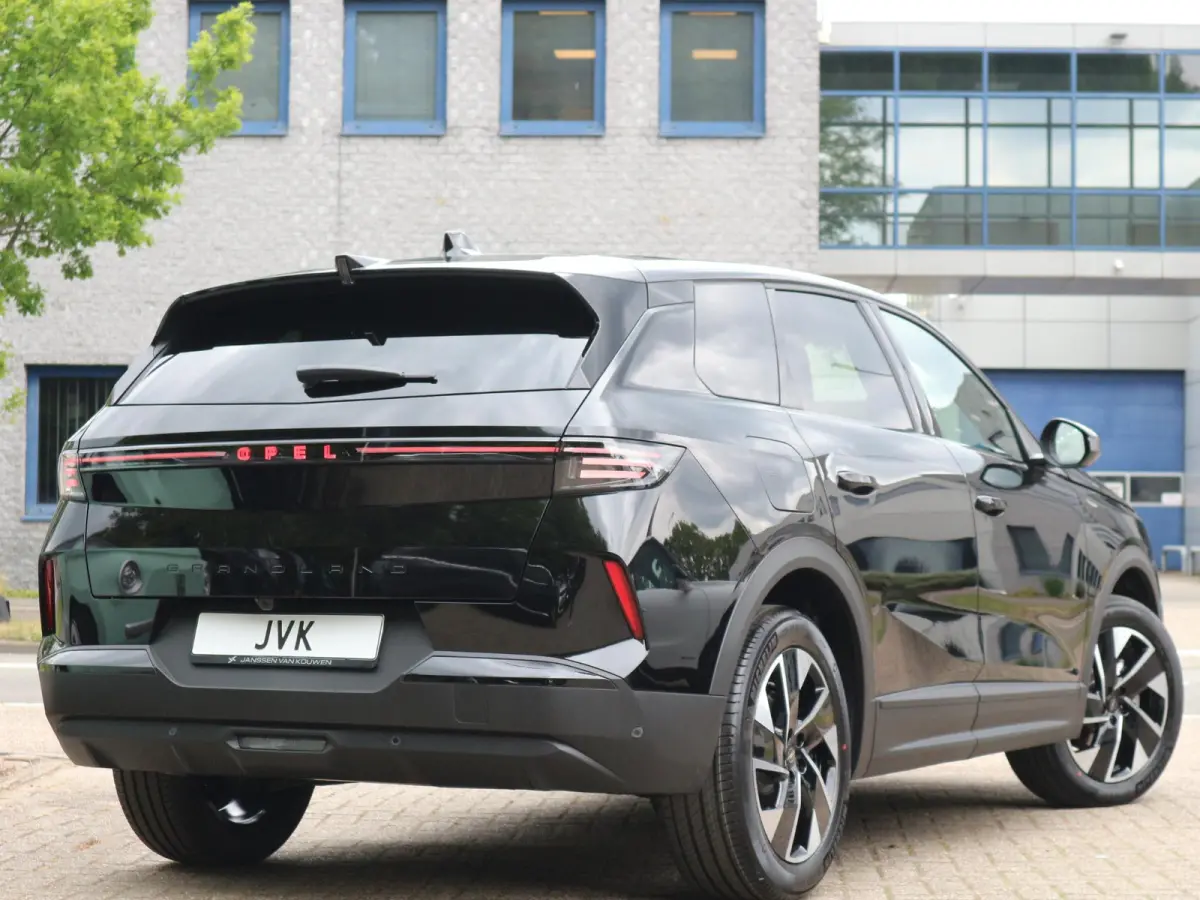 1.2 Turbo Hybrid Business Edition / Panoramadak / 360 Camera / Keyless