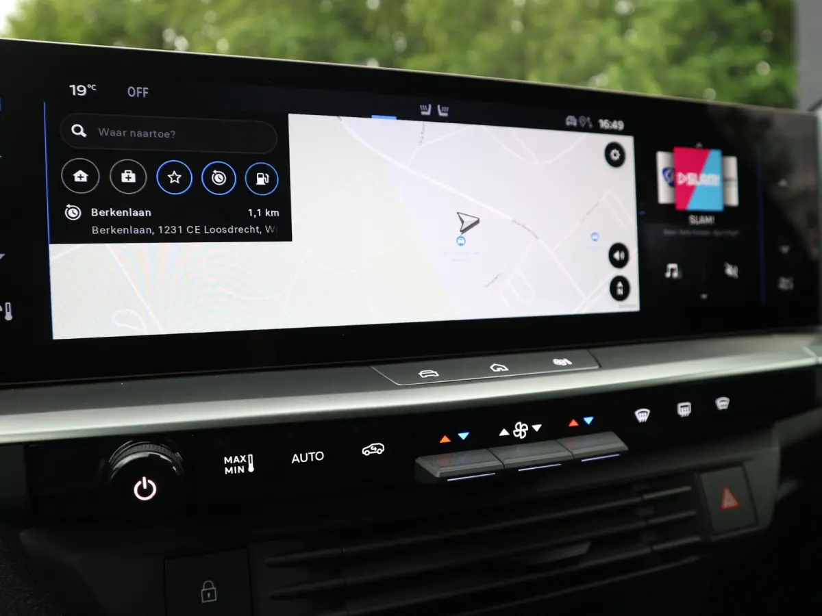 1.2 Turbo Hybrid Business Edition / Panoramadak / 360 Camera / Keyless