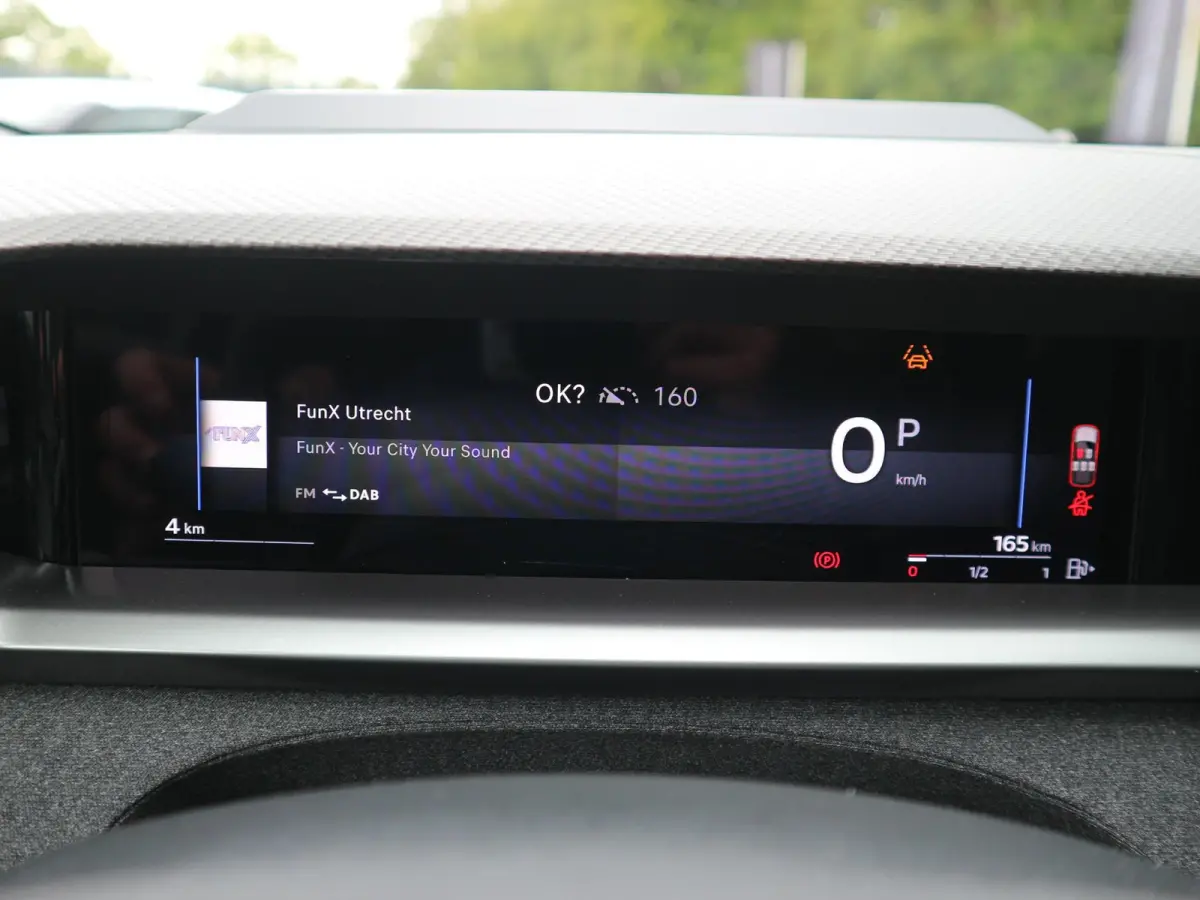 1.2 Turbo Hybrid Business Edition / Panoramadak / 360 Camera / Keyless