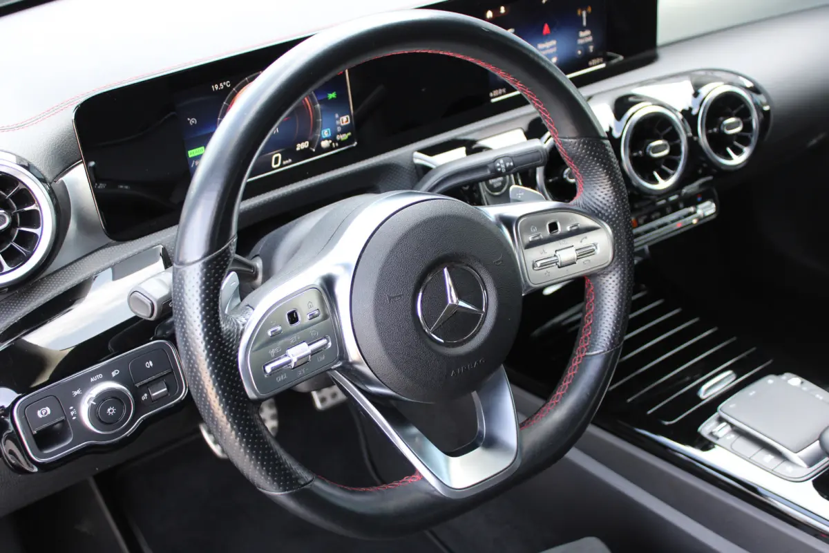 250e AUT8 AMG LINE NIGHT PAKKET CAMERA 18''