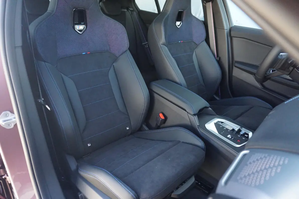 5-deurs 120 | M Sportpakket Pro | Harman Kardon | Panoramadak | Stuurwielrand verwarmd | Trekhaak