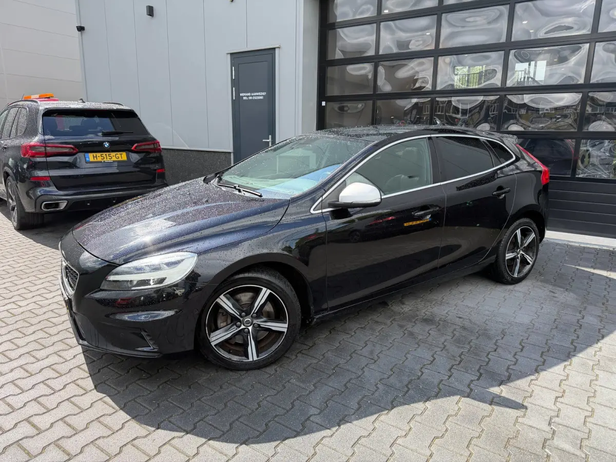 1.5 T3 Polar+ Sport R-DESIGN automaat