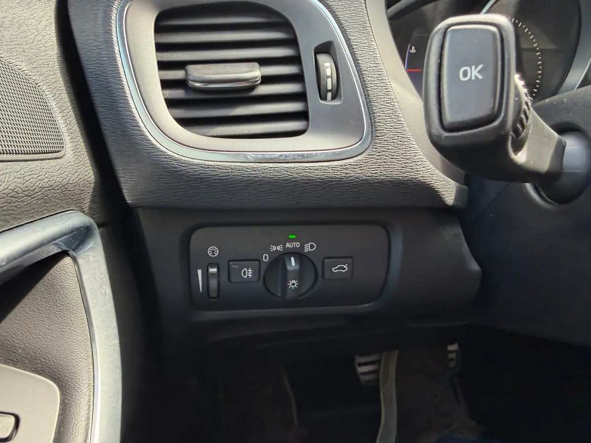 1.5 T3 Polar+ Sport R-DESIGN automaat