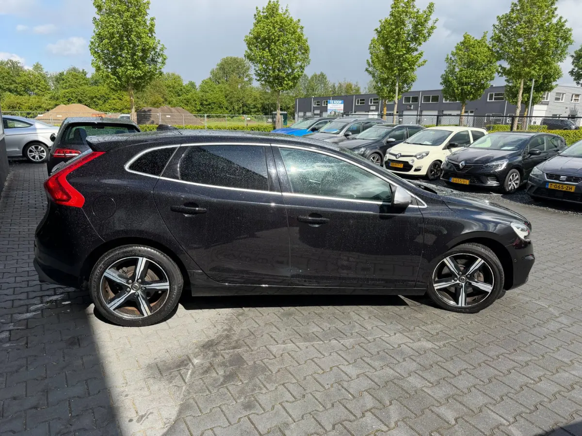 1.5 T3 Polar+ Sport R-DESIGN automaat