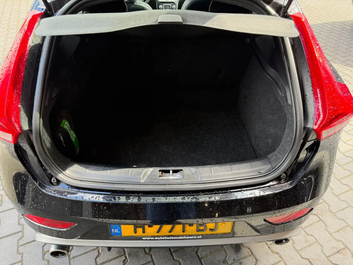 1.5 T3 Polar+ Sport R-DESIGN automaat
